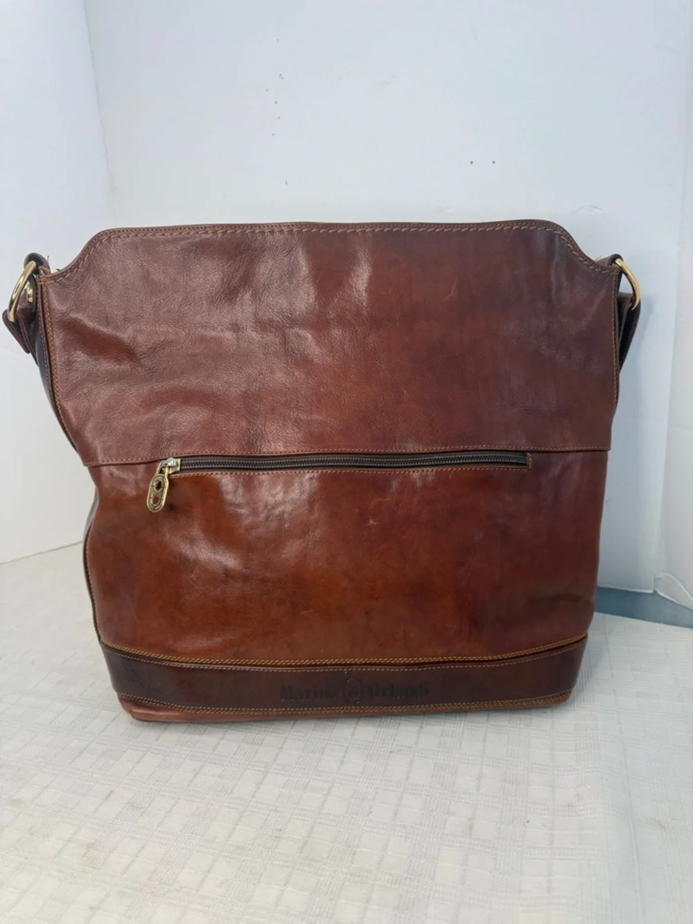Marino Orlandi leather shoulder bag, handmade in Italy.